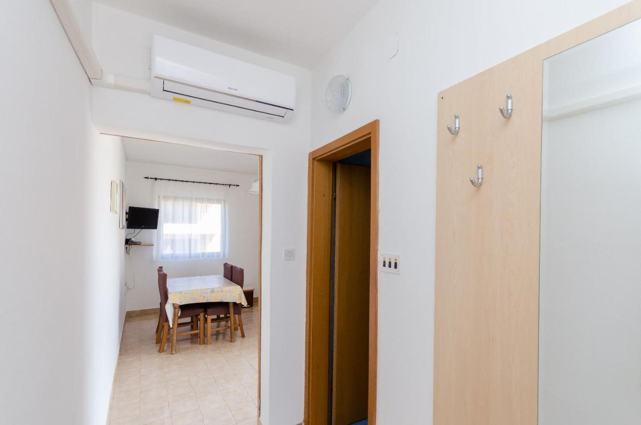 Apartments Ljubica J ロパール エクステリア 写真