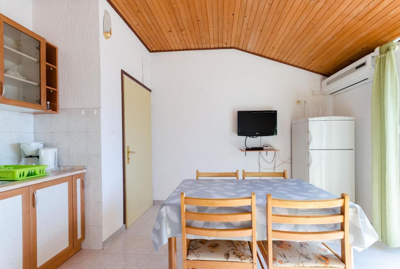 Apartments Ljubica J ロパール エクステリア 写真